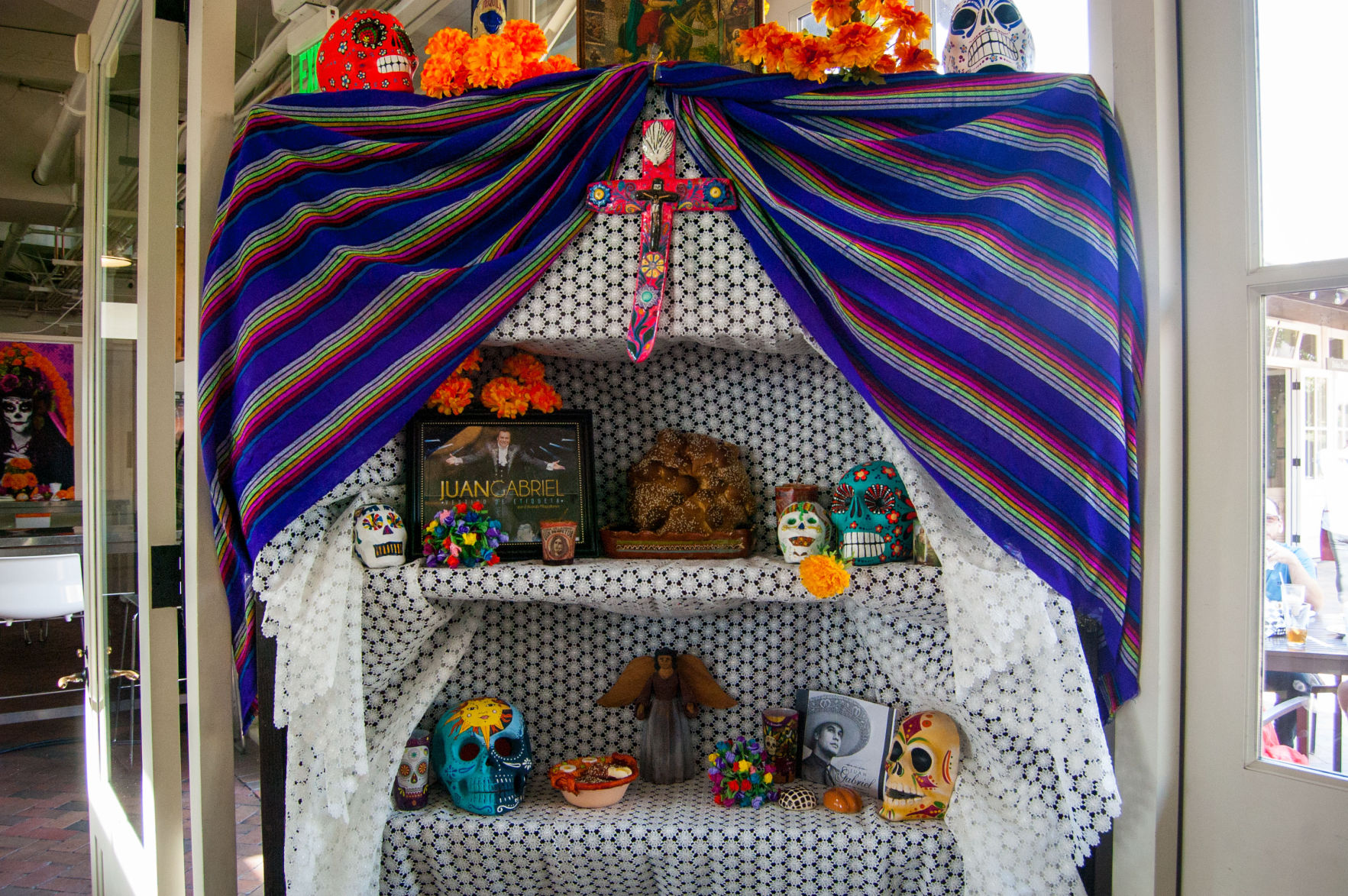 Dia de los Muertos altar